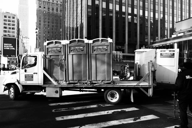 Best Porta potty delivery and setup  in Bloomfield, IA