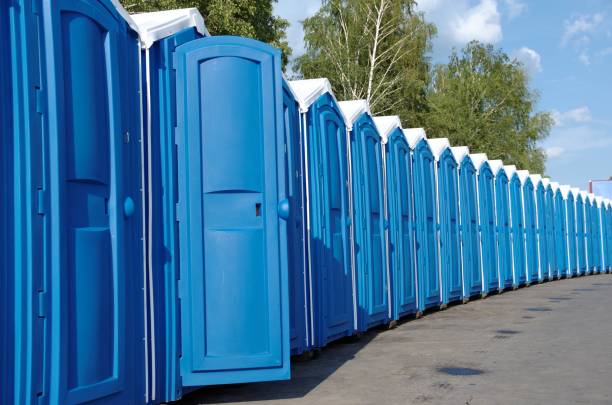 Porta potty rental for outdoor events in Bloomfield, IA